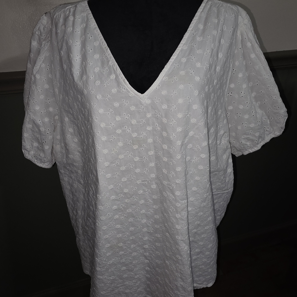 LC Lauren Conrad White Eyelet Blouse